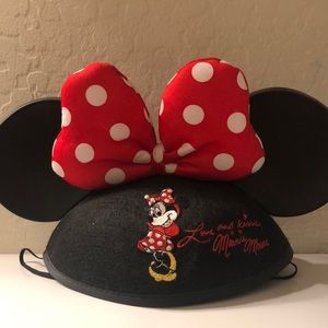 Minnie Mouse Disney cap!